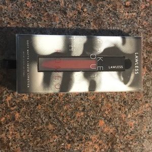 LAWLESS Make out Soft Matte Liquid Lipstick